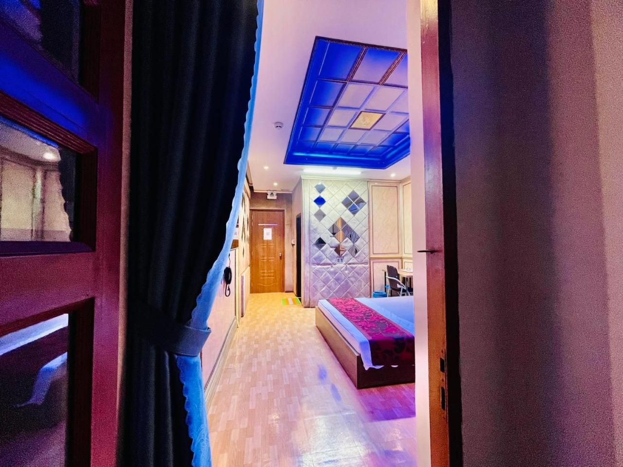 King Hotel Kitchen Ho Chi Minh City Exterior photo